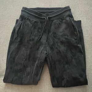 Old navy dynamic fleece joggers